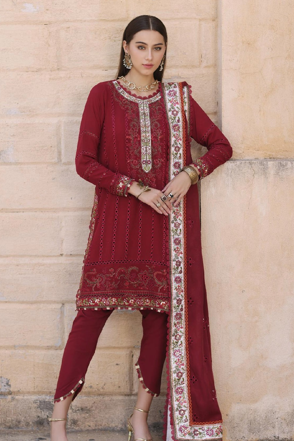 Noor Luxury Winter By Saadia Asad D-07 – Saadia Asad 3-piece unstitched suit