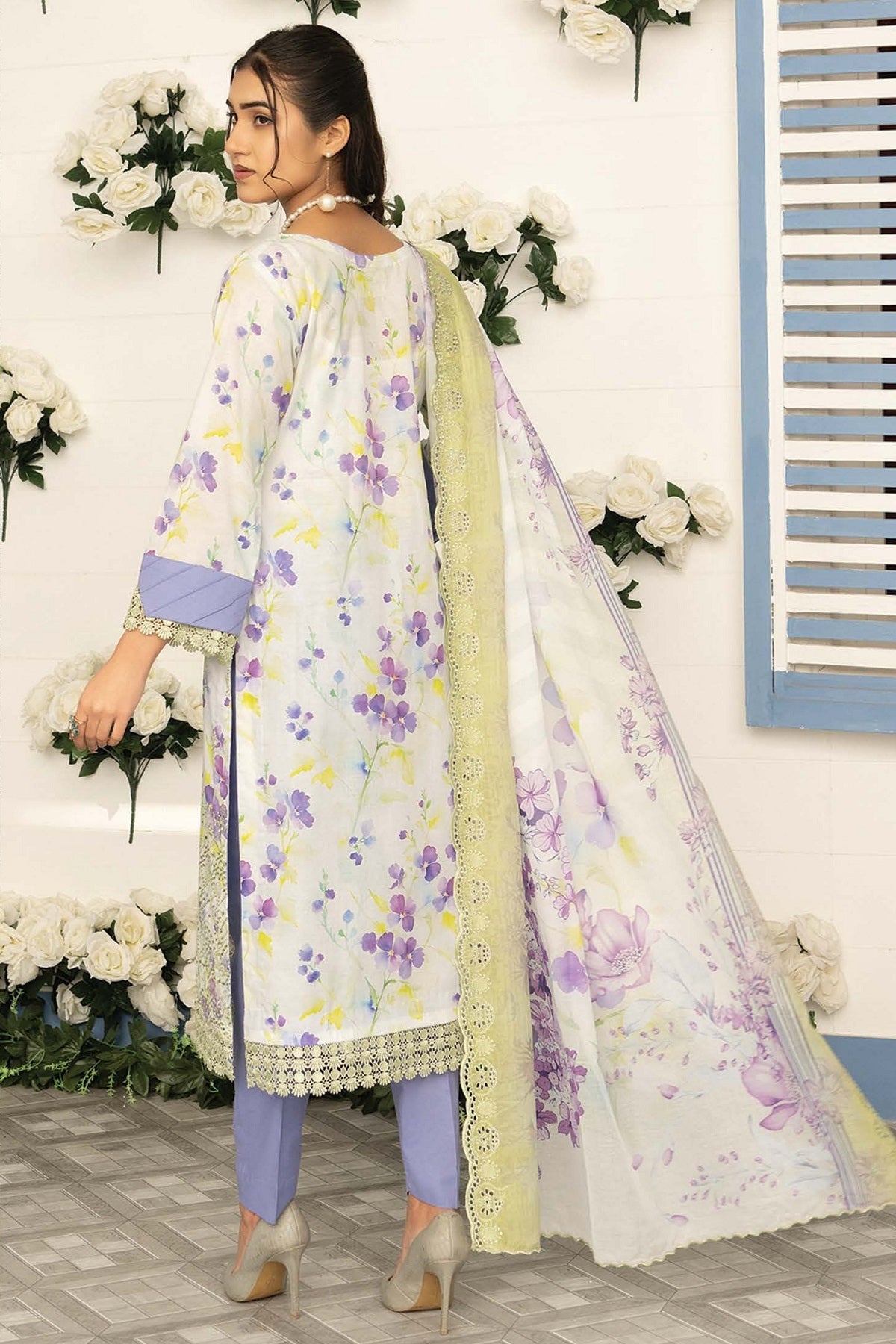 Mashaal Lawn By Riaz Arts D-08, photo 2
