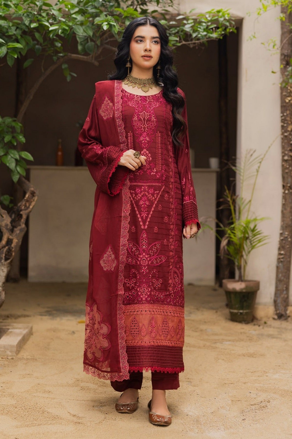 Aalaya Premium Viscose D-05 – Aalaya 3-piece unstitched suit