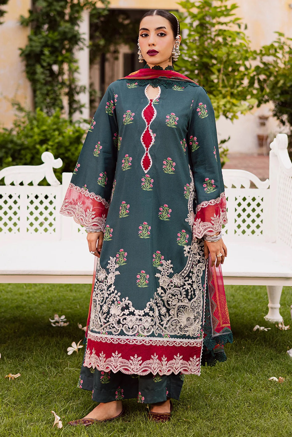 Gulzar Viscose By Mahnur G-08 – Mahnur 3-piece unstitched suit