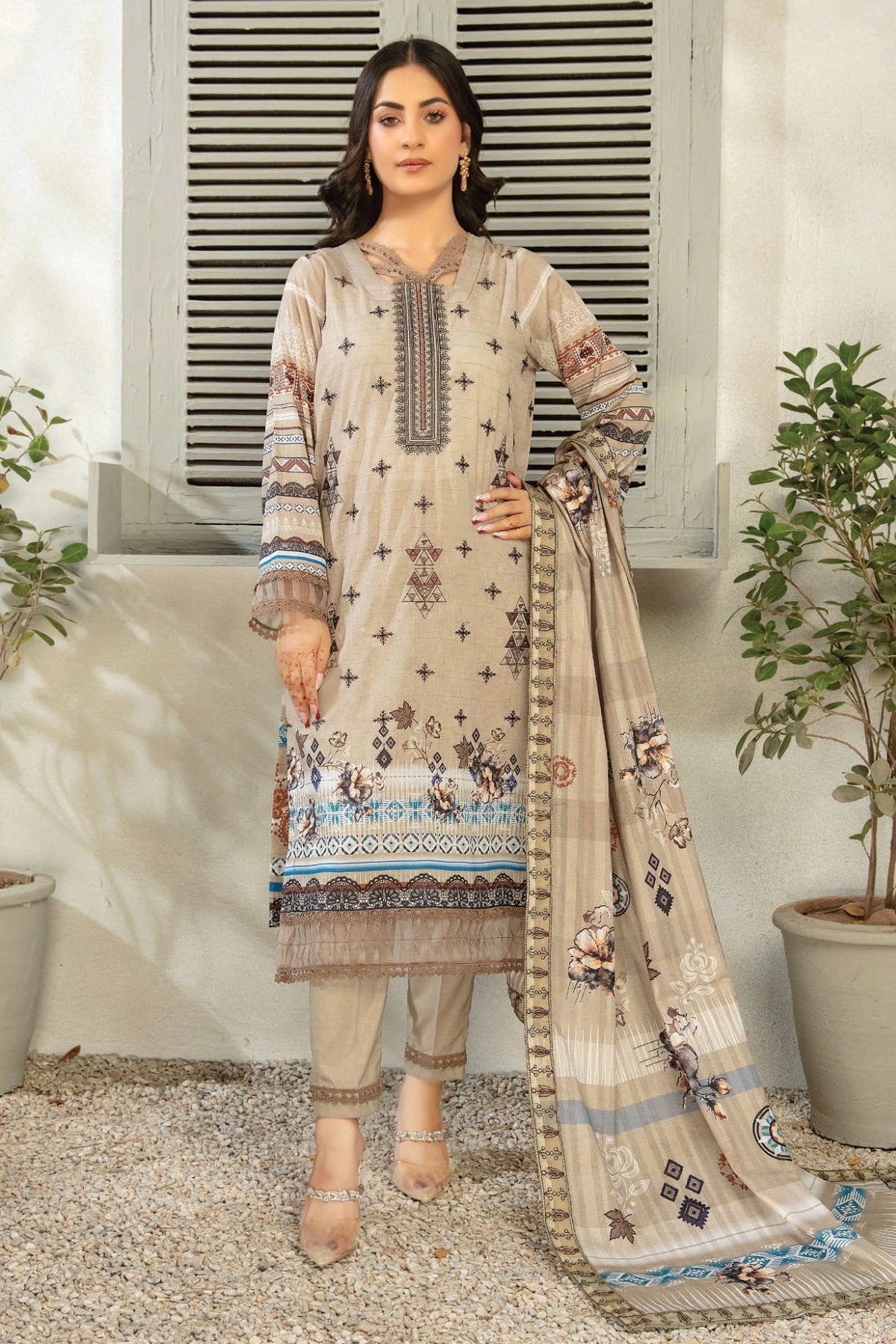 Malaika Lawn By Ravi Textile D-08 – Ravi Textile 3-piece unstitched suit