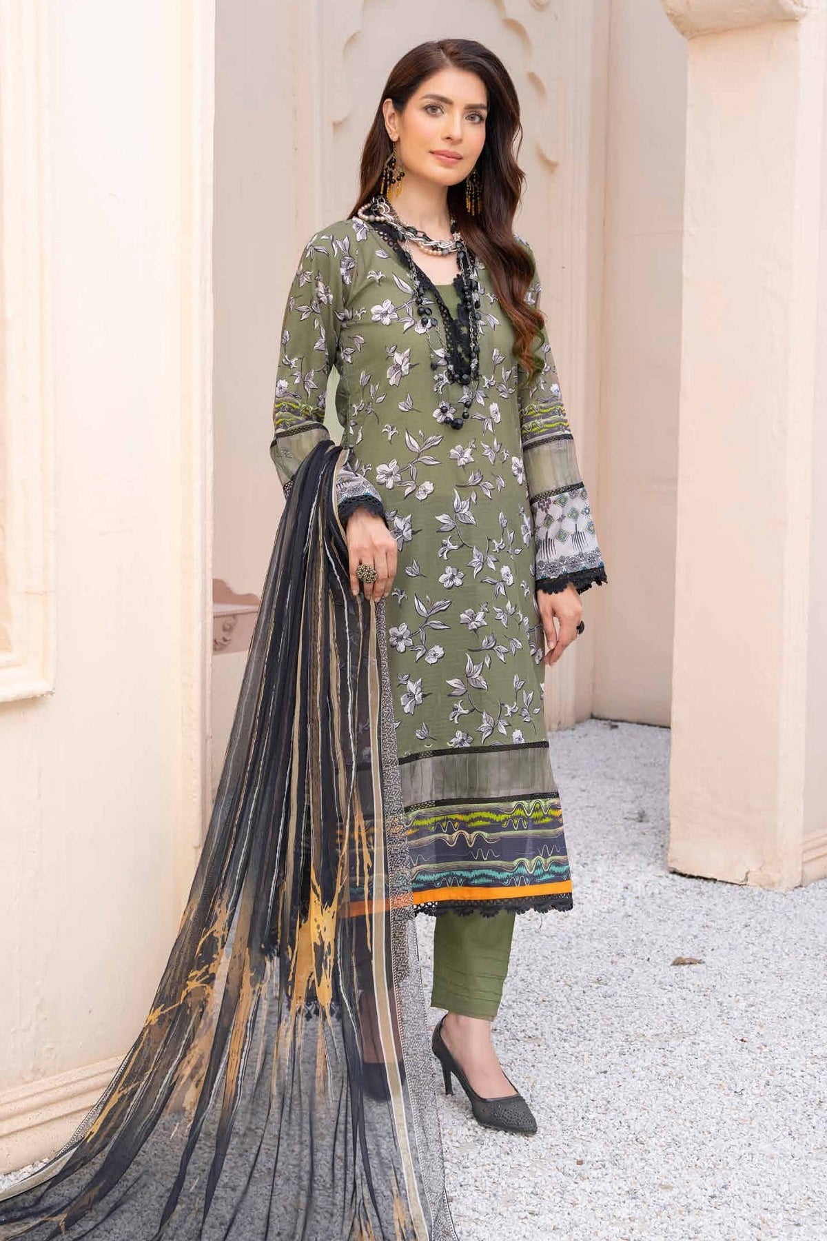 Aalaya Rang-e-Ronak Print Lawn D-08 – Aalaya 3-piece unstitched suit