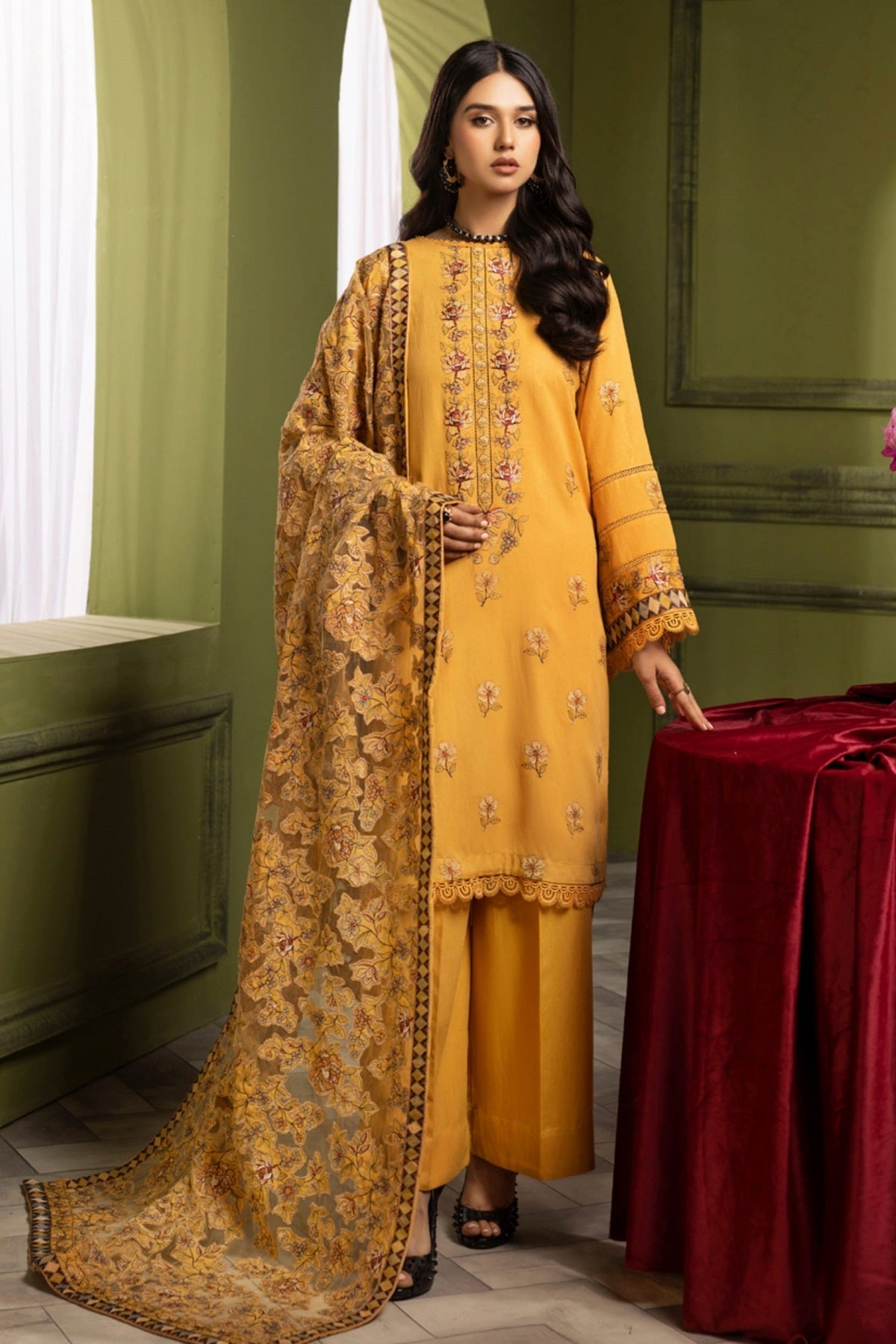 Khoobsurat Noor-e-Chasham Karandi NC-407 – Khoobsurat 3-piece unstitched suit