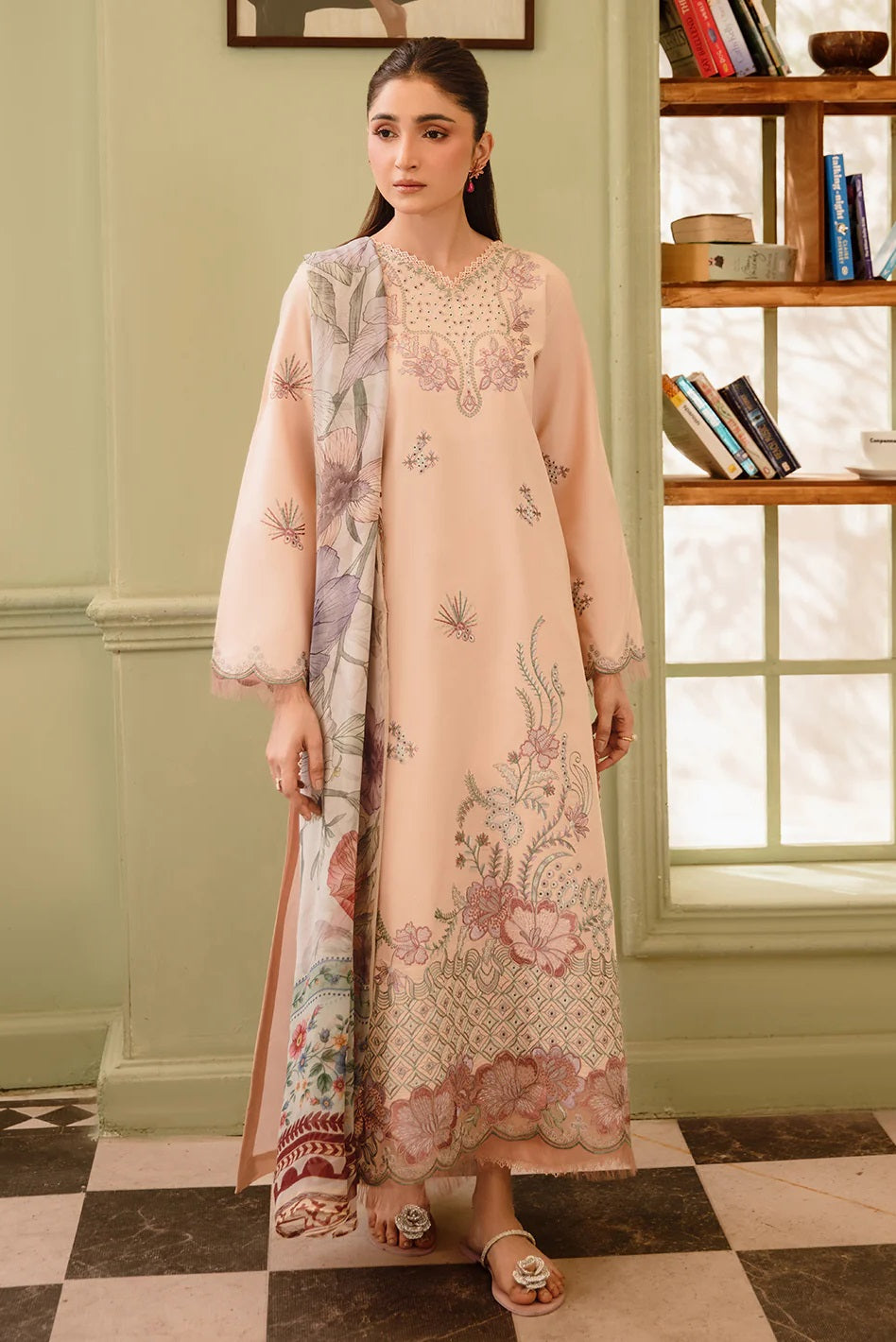 Nyrella Lawn By Celts D-09 – Celts 3-piece unstitched suit