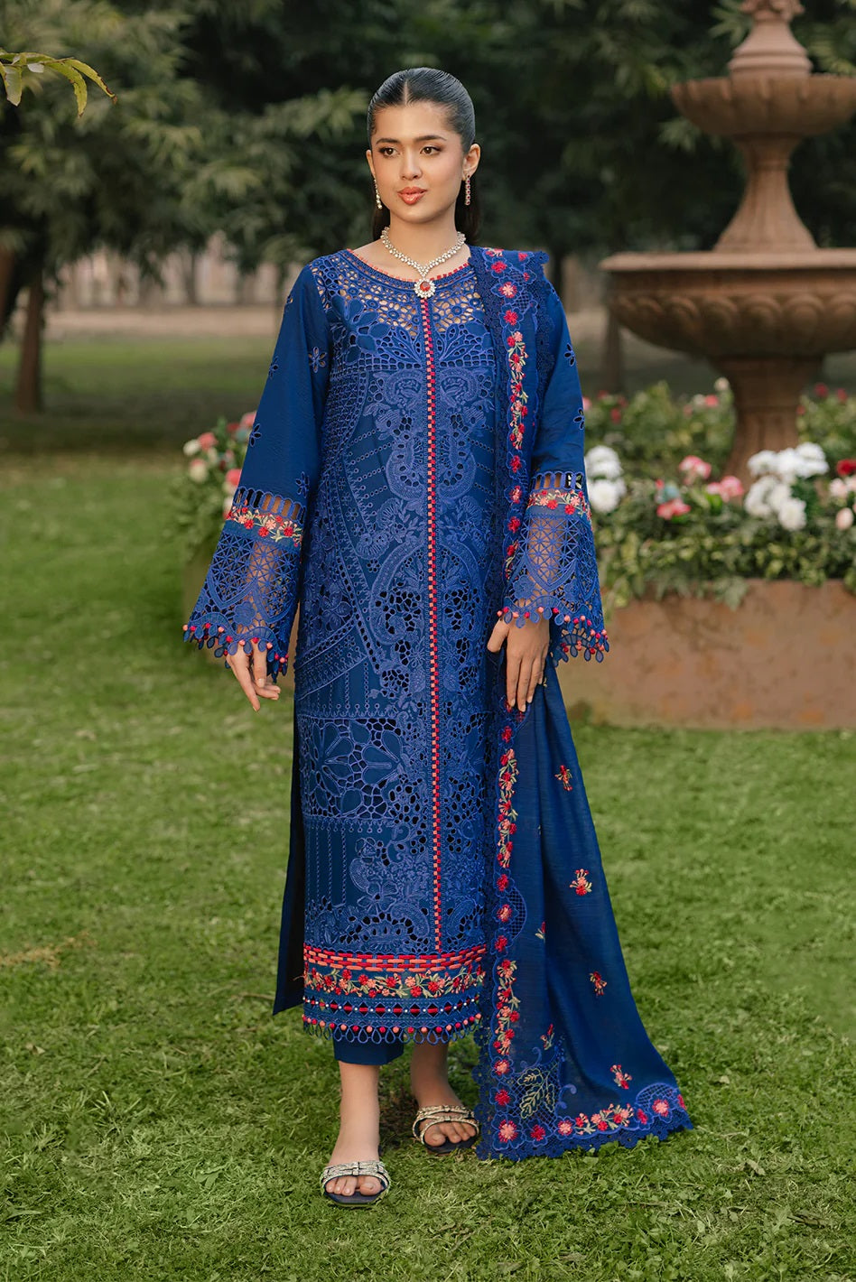 Bin Ilyas Freesia Lawn 106B – Bin Ilyas 2-piece unstitched suit