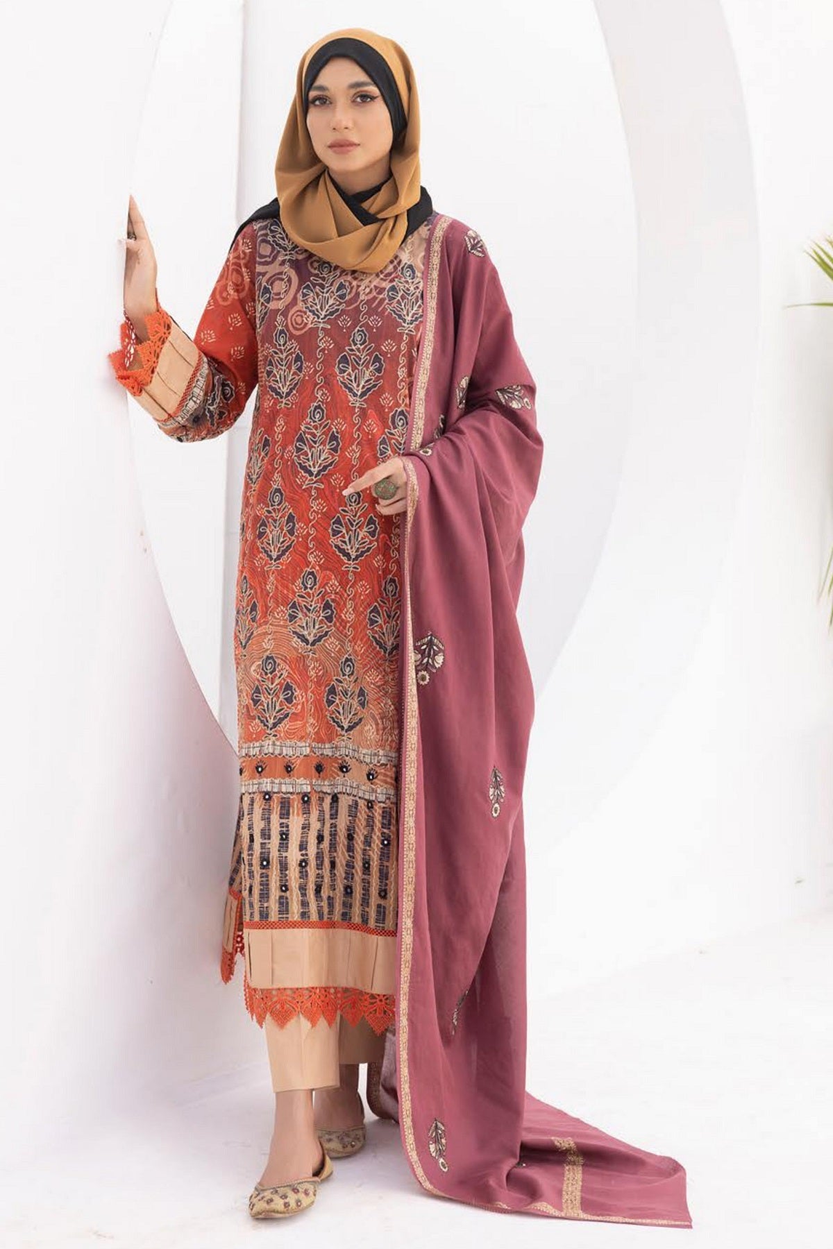 Gul-e-Zarki Fadilah Lawn D-10 by Dua – Dua 3-piece unstitched suit