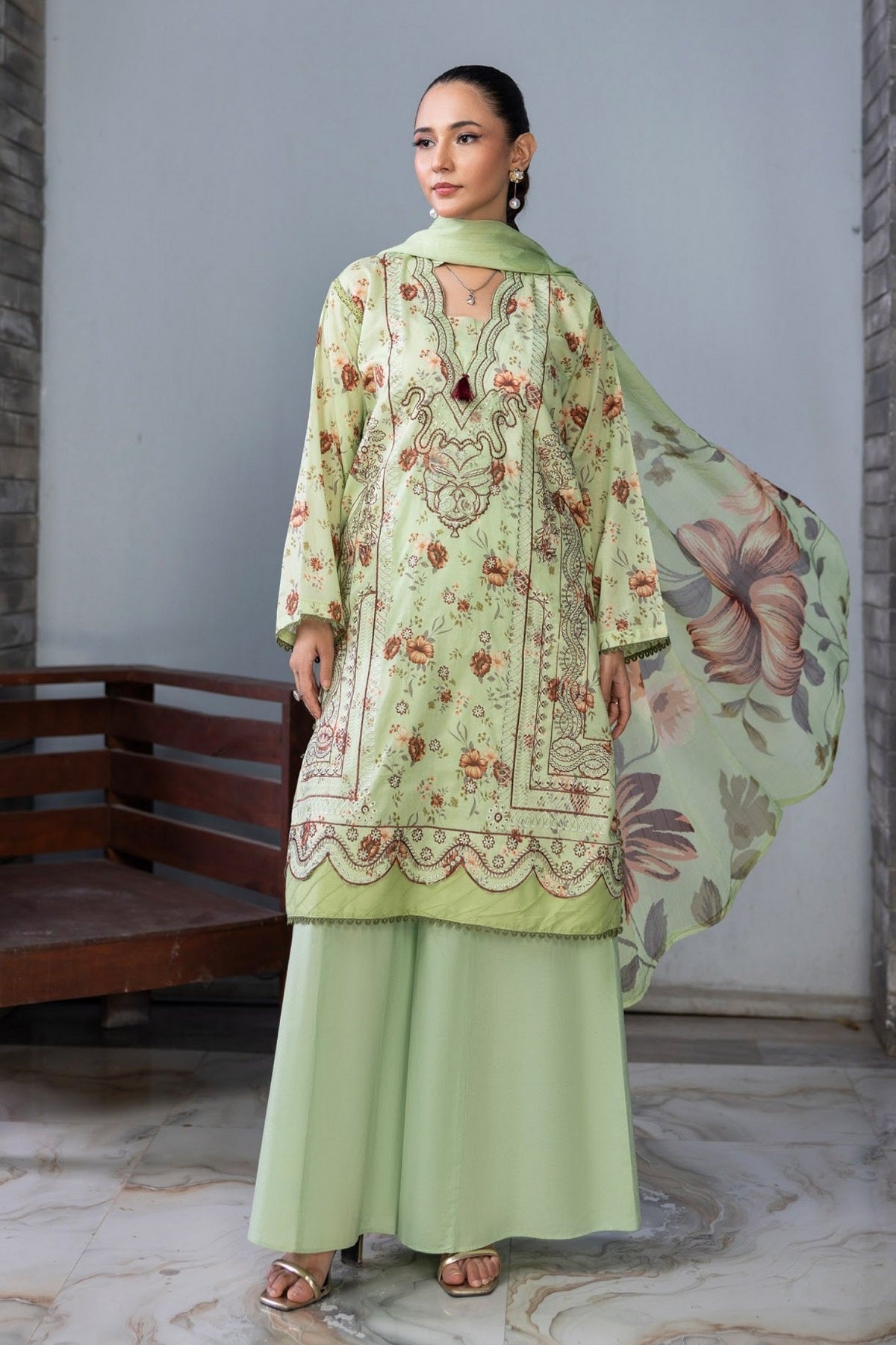 Zimal Lawn By Sanam Saeed D-10 by Puri Fabrics – Puri Fabrics 3-piece unstitched suit