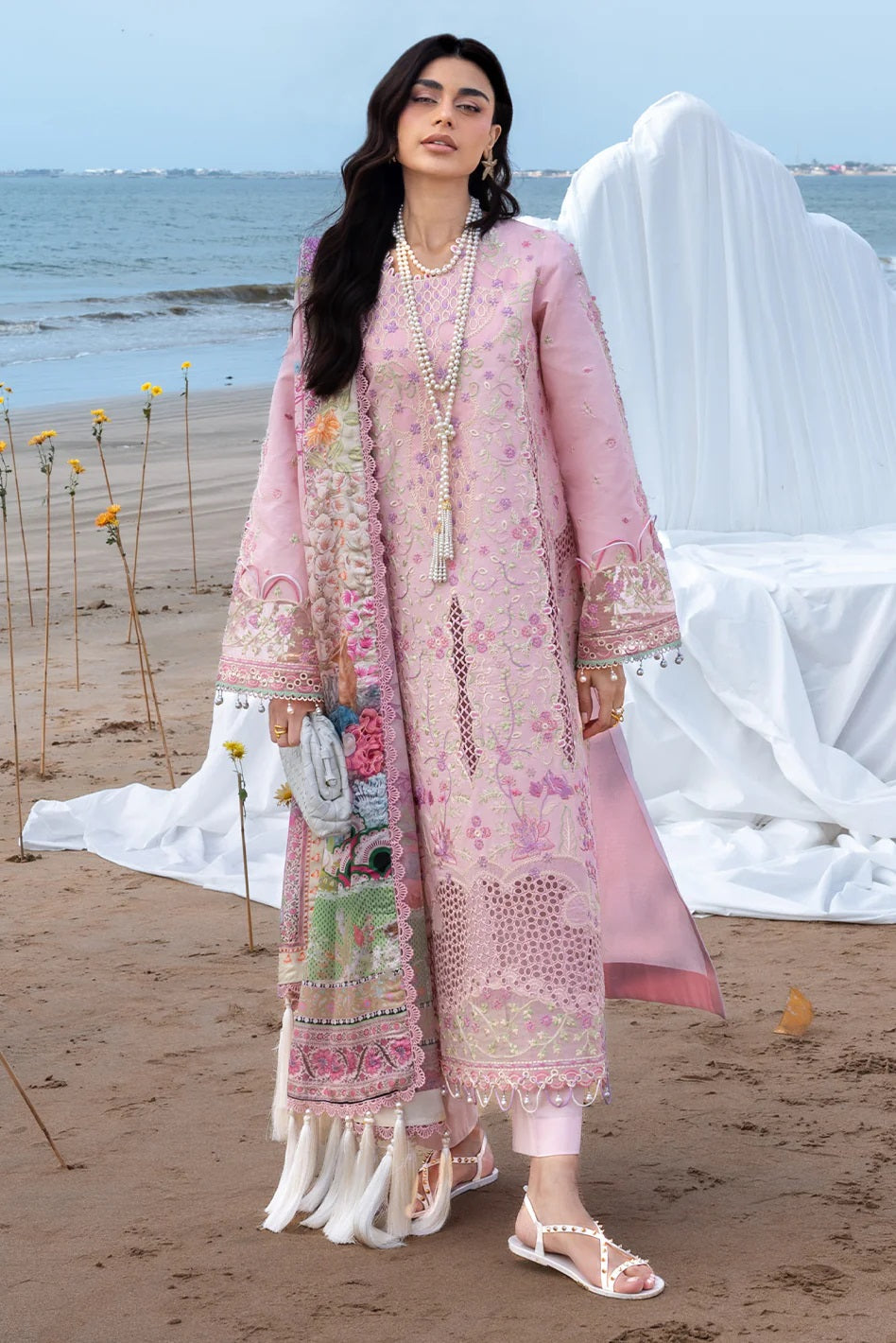 Sirene Lawn By Mahnur S-012 – Mahnur 3-piece unstitched suit