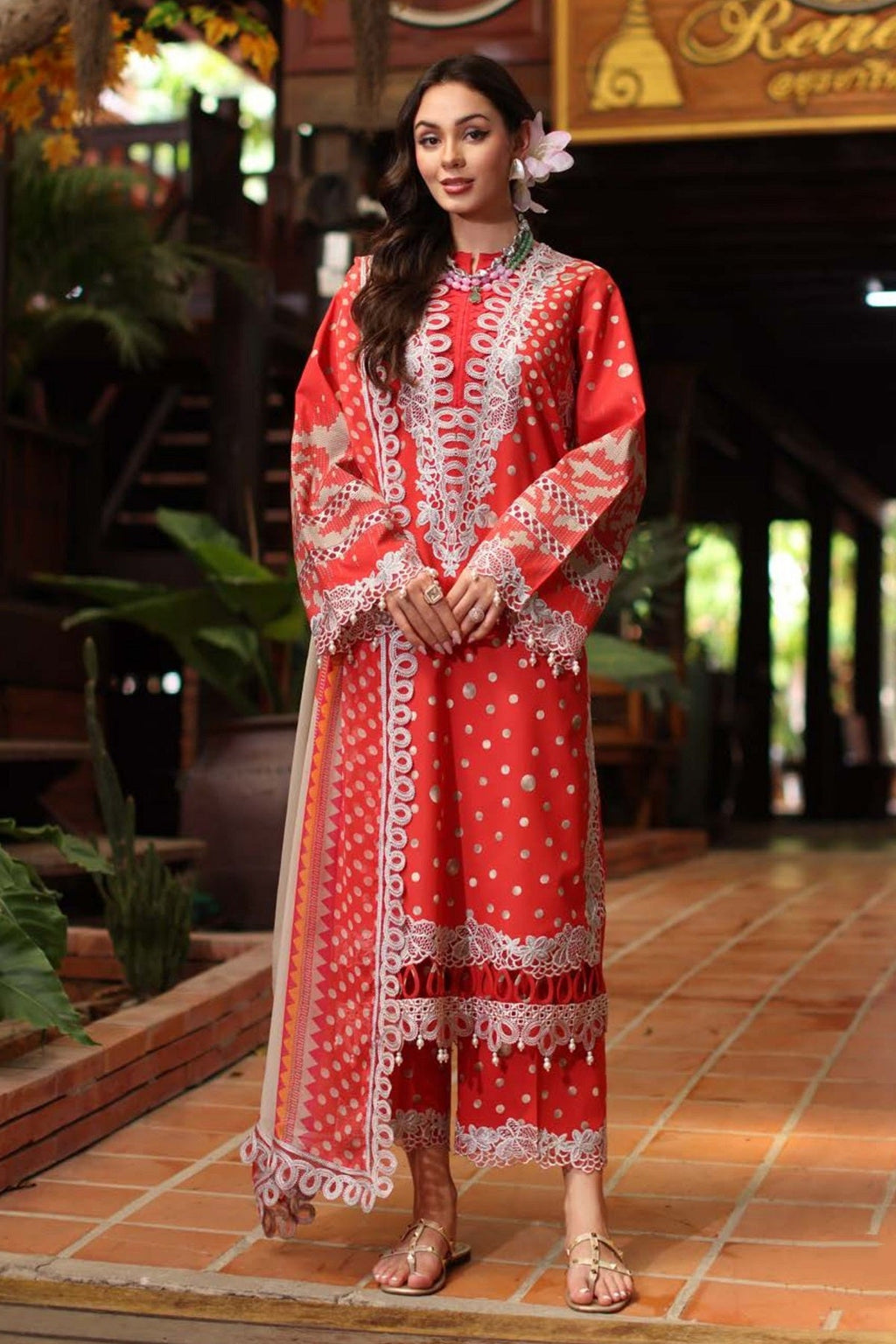 Charizma Aniq Lawn AN5-12 – Charizma 3-piece unstitched suit
