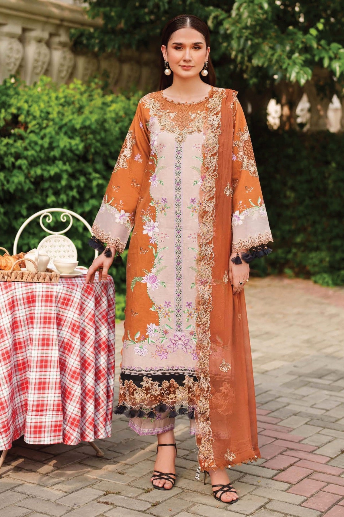 Parishay IVY Bloom Viscose IW-12 – Parishay 3-piece unstitched suit