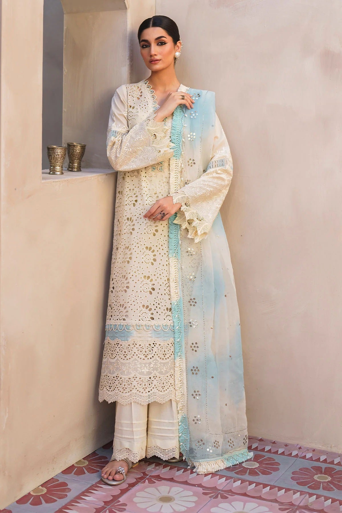 Nureh Bazaar Lawn NS-140 – Nureh 2-piece unstitched suit