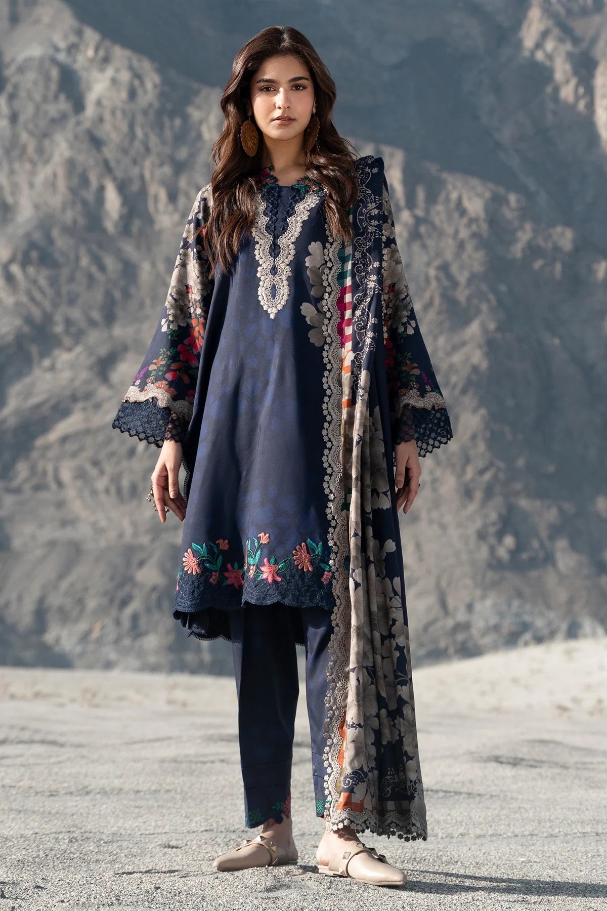 Charizma Aniq Linen ANW7-14 – Charizma 3-piece unstitched suit