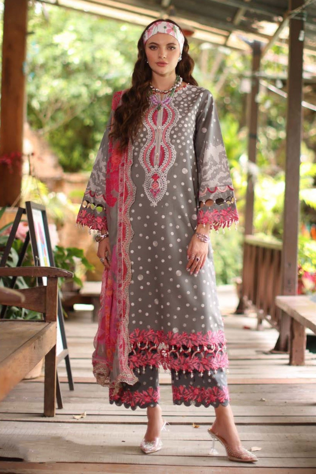 Charizma Aniq Lawn AN5-16 – Charizma 3-piece unstitched suit