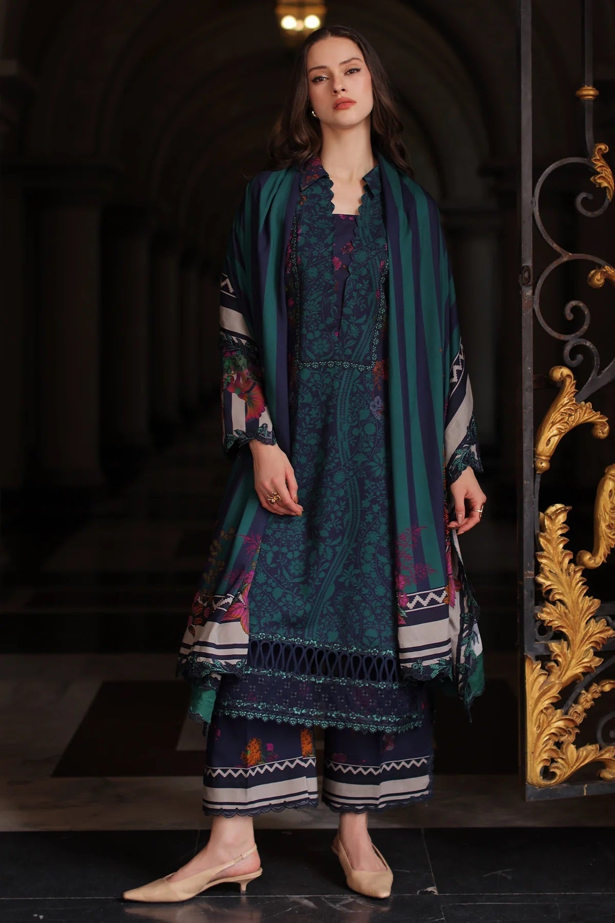 Charizma Aniq Linen ANW7-17 – Charizma 3-piece unstitched suit