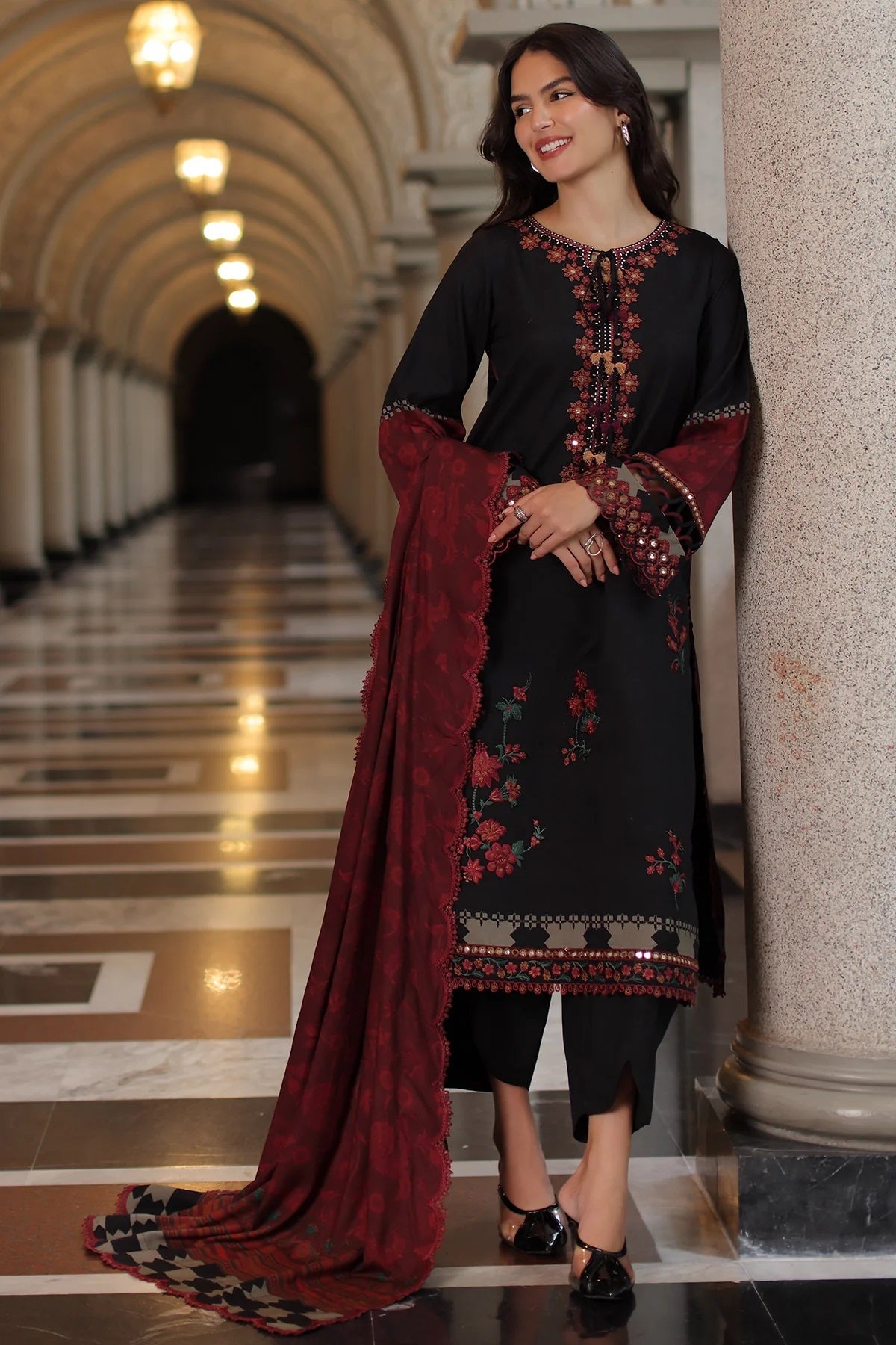 Charizma Aniq Linen ANW7-18 – Charizma 3-piece unstitched suit