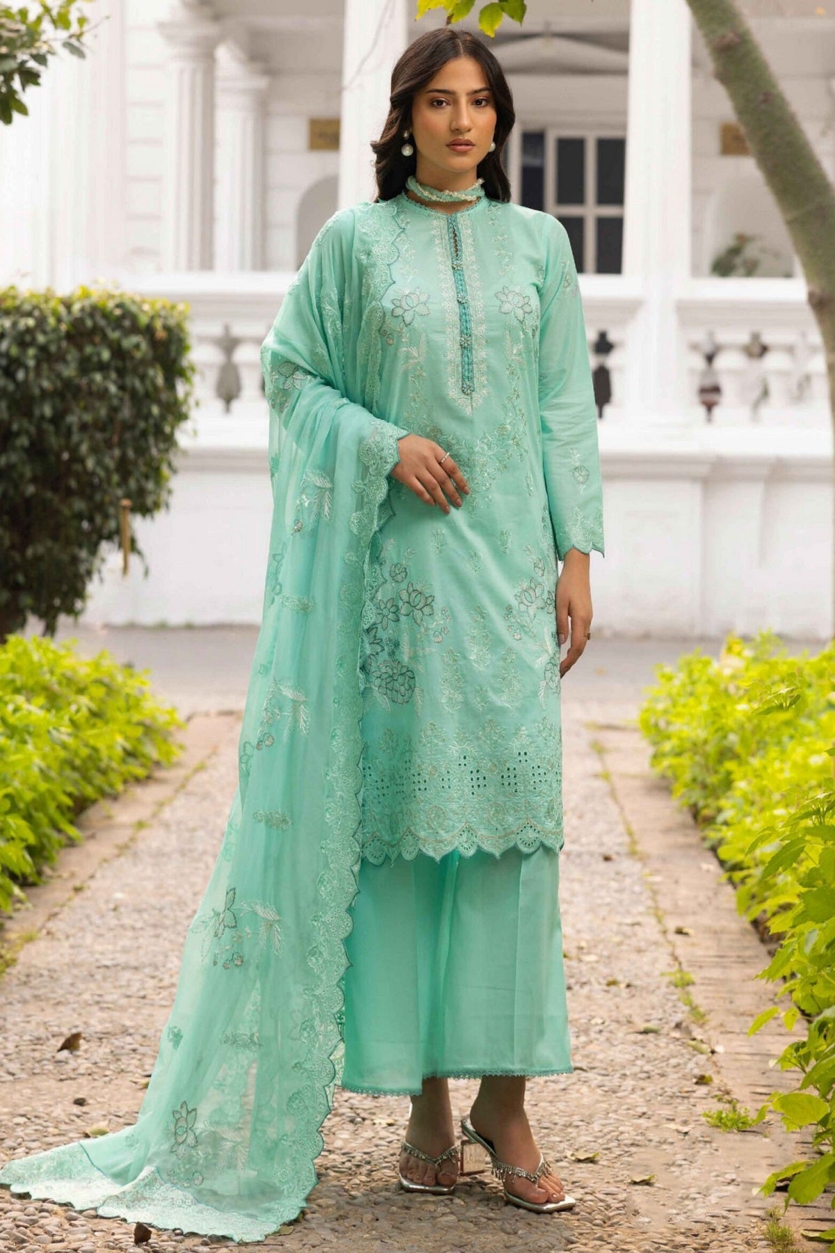 Shaista Festive Lawn D-196 – Shaista 3-piece unstitched suit