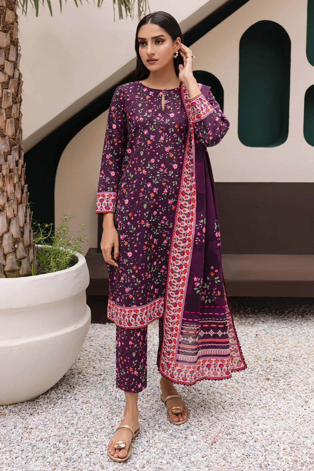 Arna Print Khaddar By RTI D-9319 by Rashid Textile – Rashid Textile 3-piece unstitched suit