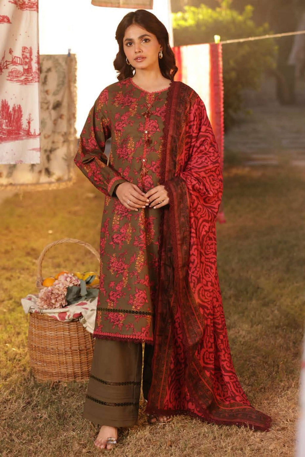 Asim Jofa Print Lawn AJUBJ-19 – Asim Jofa 3-piece unstitched suit