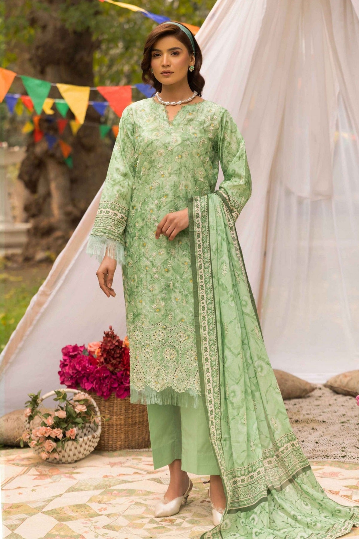 Shaista Printkari Lawn D-201 – Shaista 3-piece unstitched suit