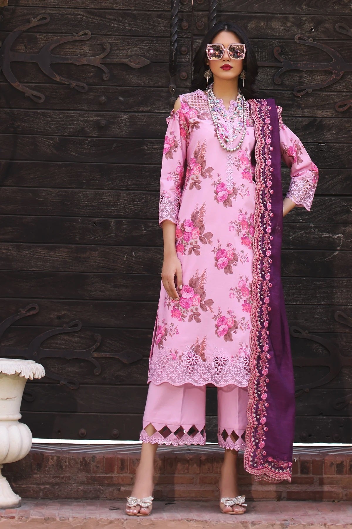 Charizma Combinations Lawn CCS4-28 – Charizma 3-piece unstitched suit