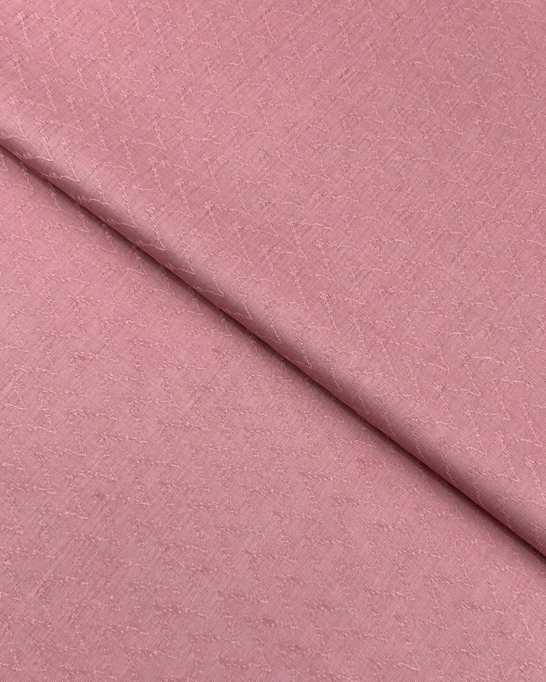 Wide Needle Lawn – Tea Pink, self-textured lawn fabric by the meter