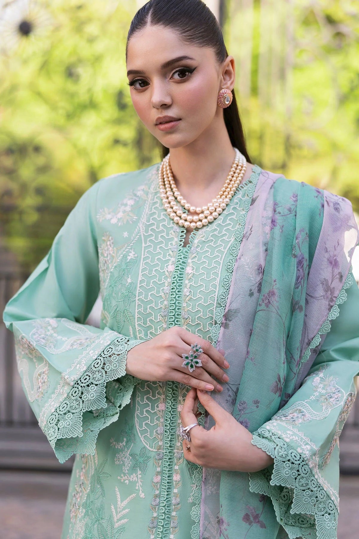 Saira Shakira Bloom Lawn D-03B (Chloe), photo 2