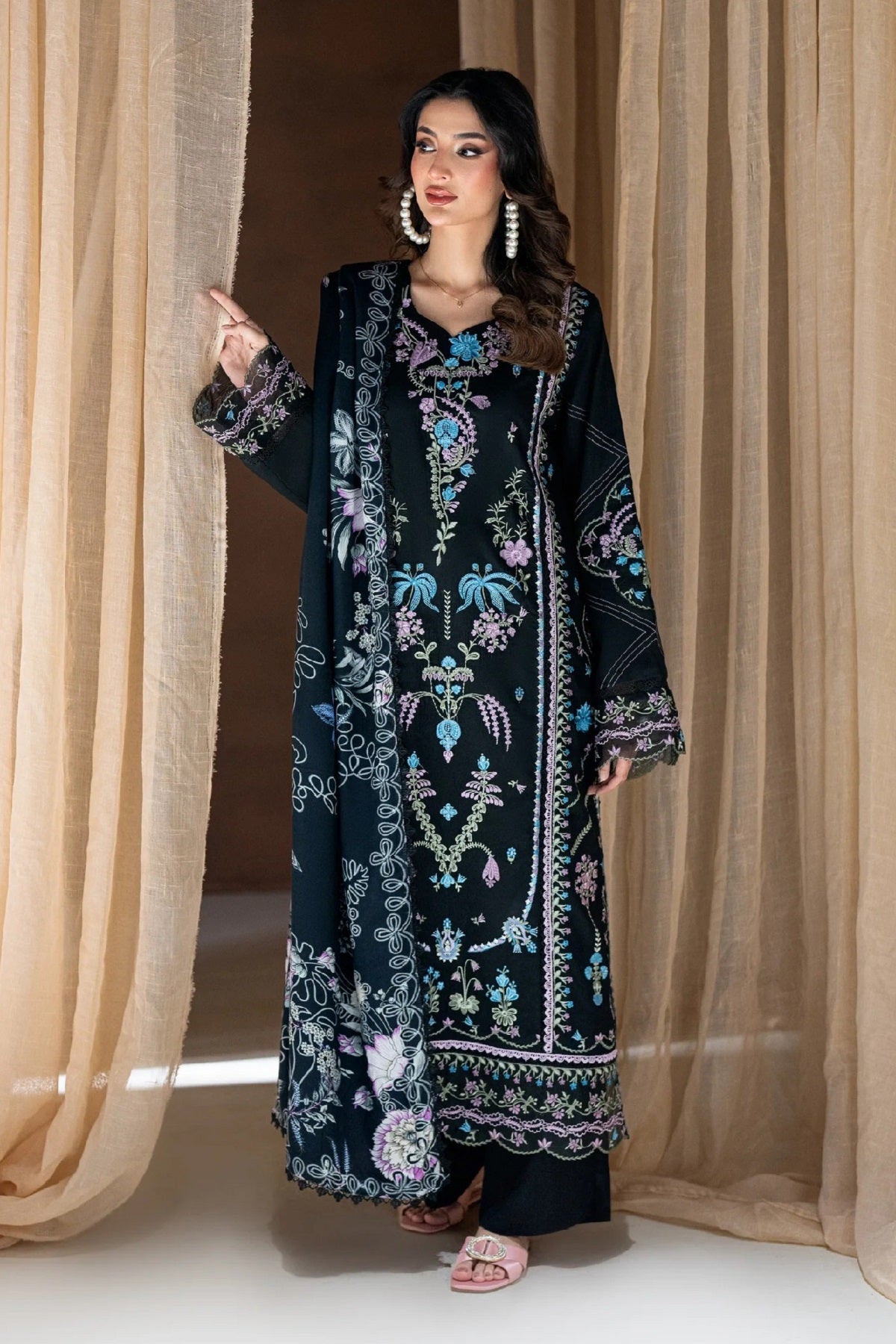 Coral Rangrez Linen CR-03B – Coral 3-piece unstitched suit