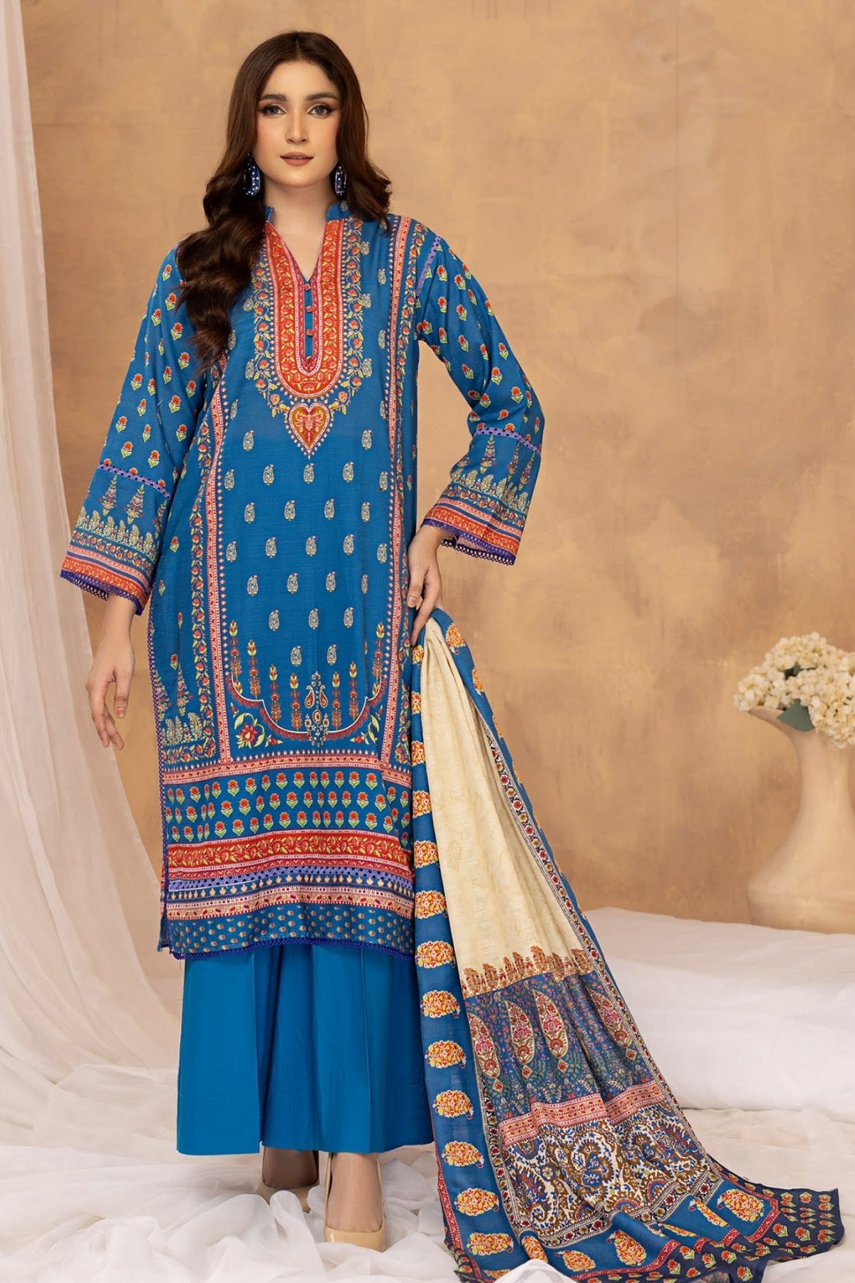 Zohra Print Khaddar By Motifz M-4603 – Motifz 3-piece unstitched suit
