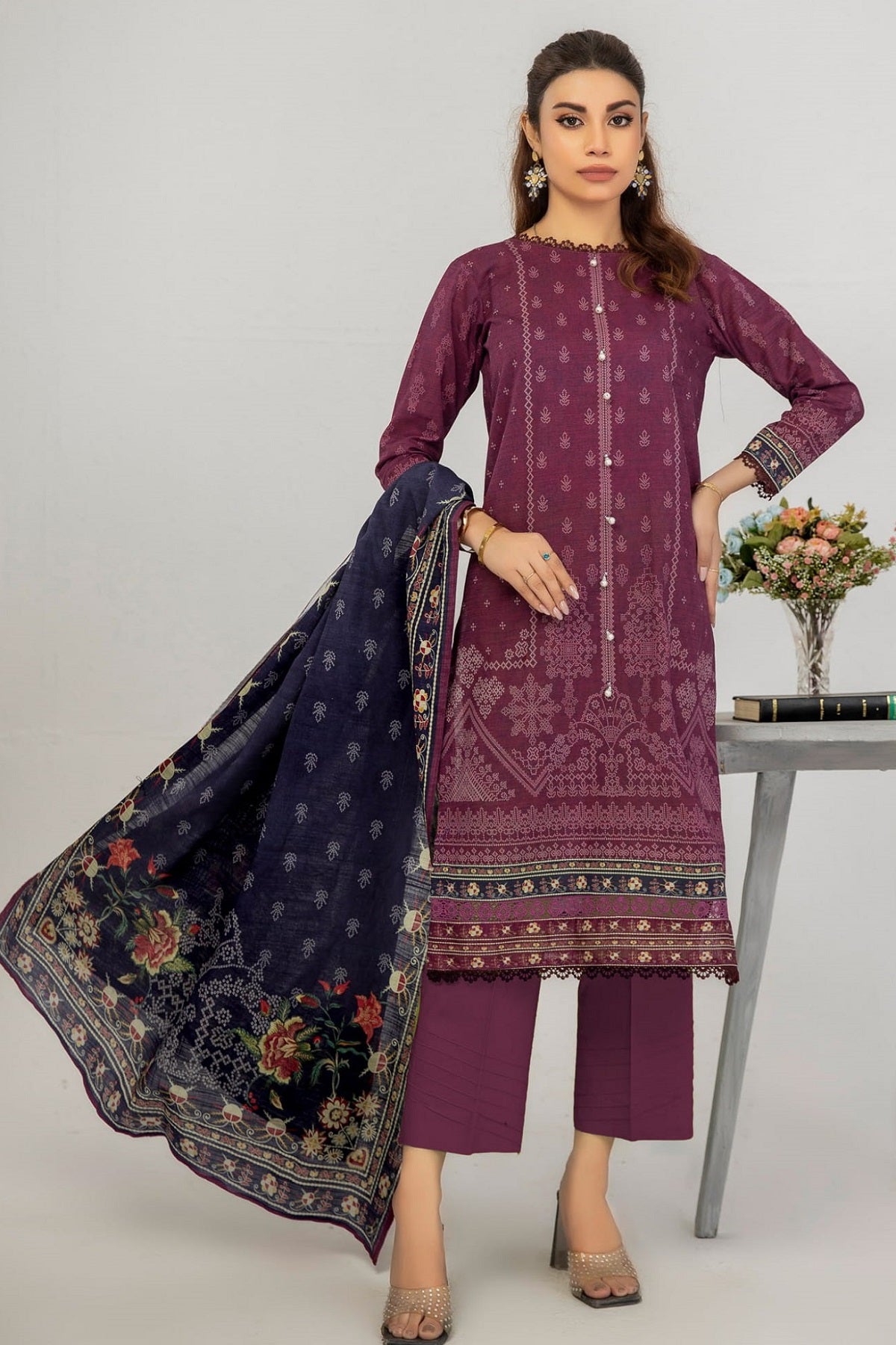 Zohra Print Khaddar By Motifz M-4628 – Motifz 3-piece unstitched suit