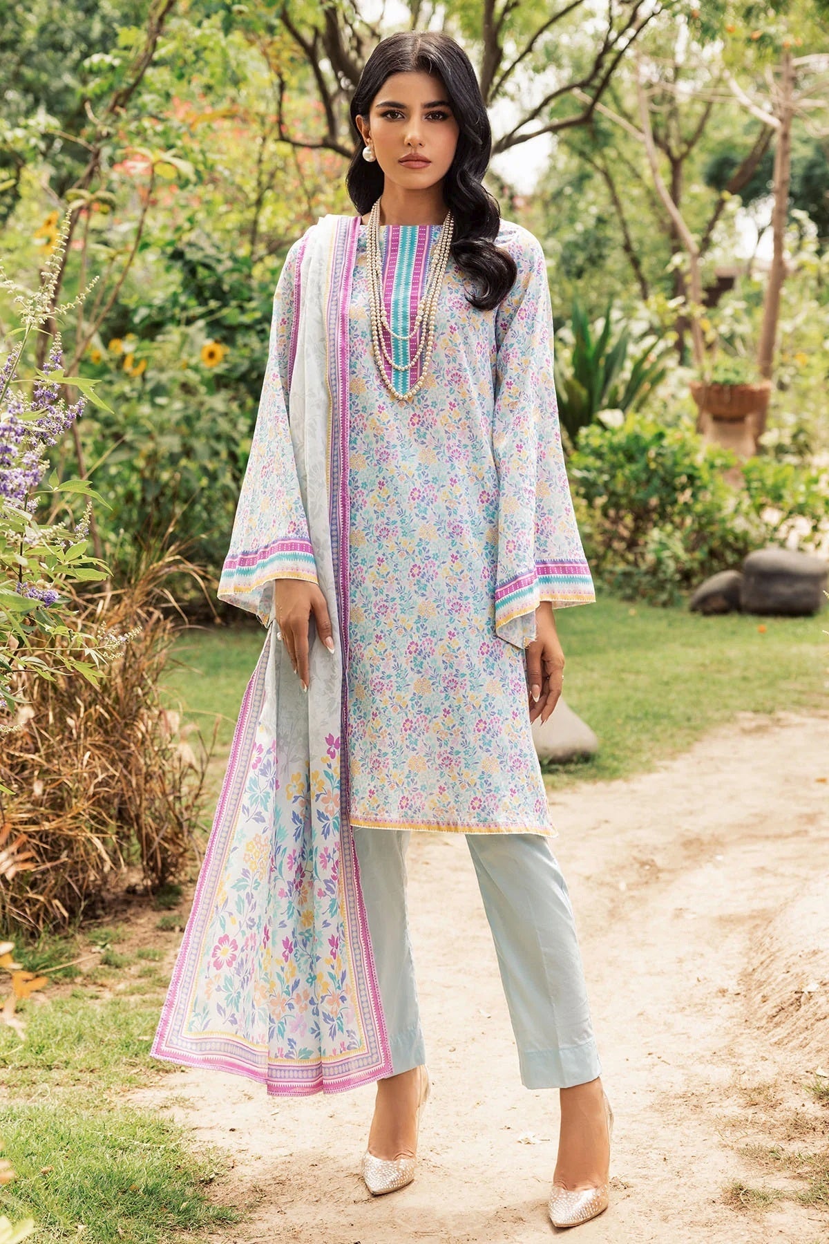 Motifz Rang Print Lawn 4715 – Motifz 3-piece unstitched suit