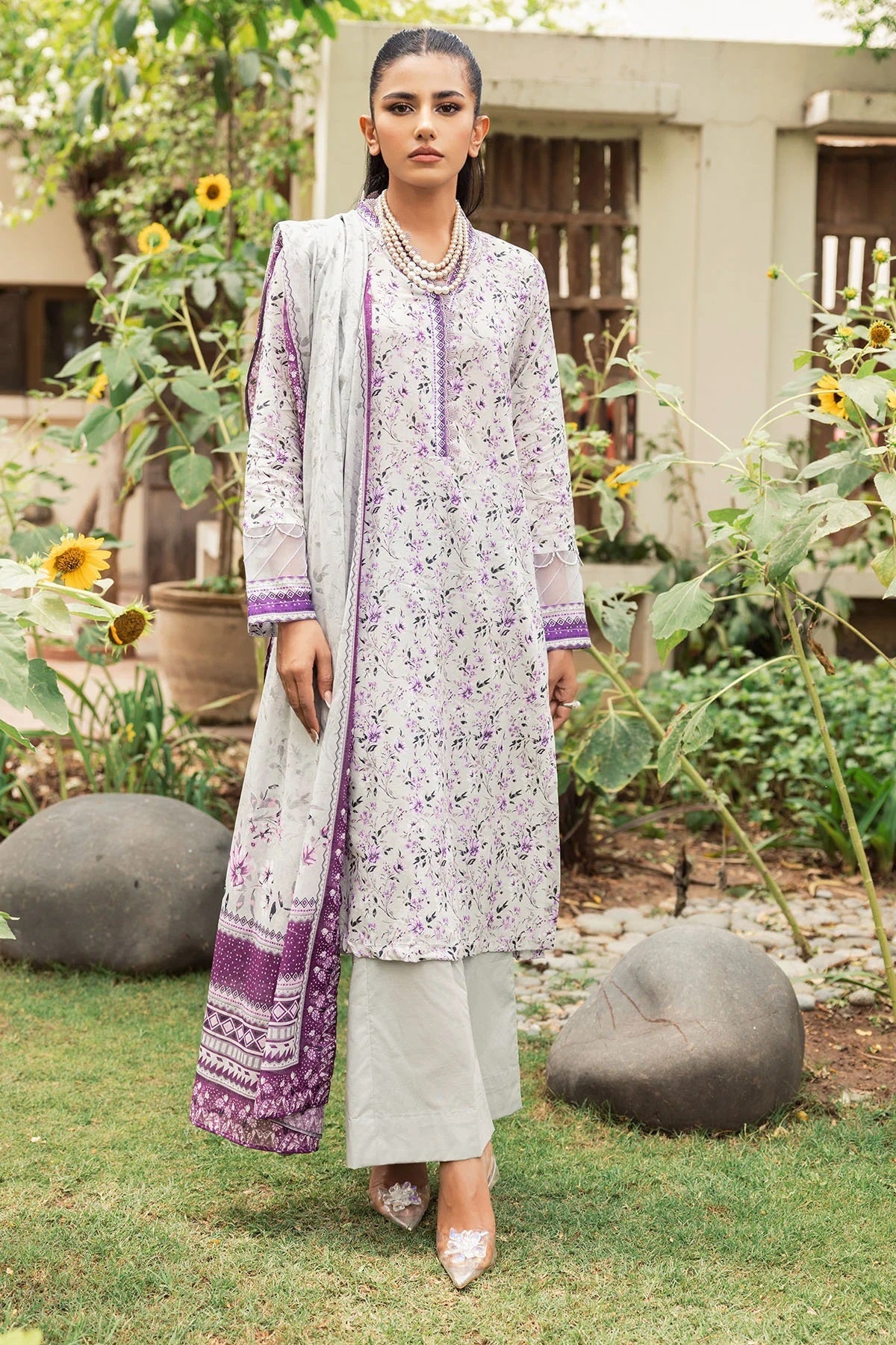 Motifz Rang Print Lawn 4719 – Motifz 3-piece unstitched suit