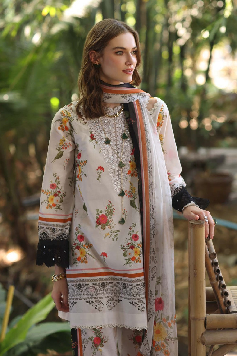 Noor Luxe Printkari Lawn D-04B by Saadia Asad, photo 2