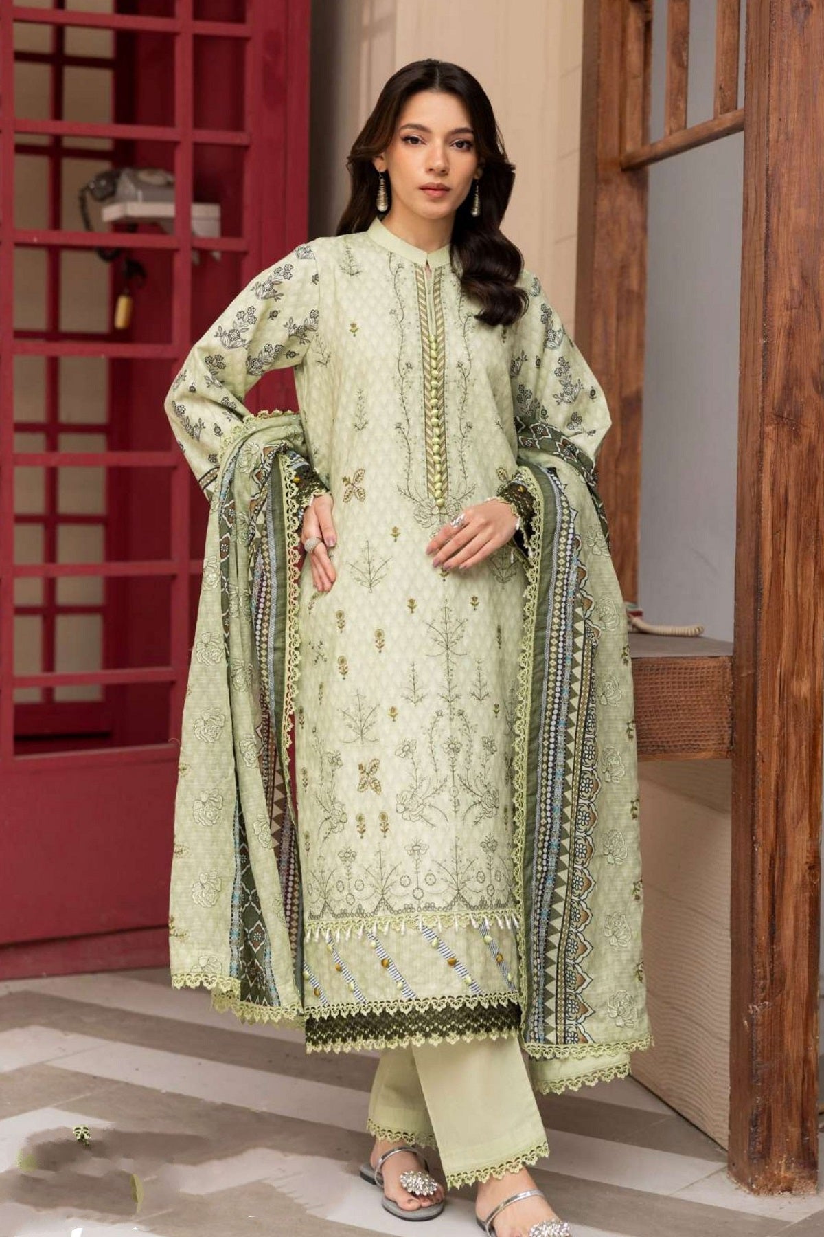 Peridot Aiza Anaya Lawn PR-539 – Peridot 3-piece unstitched suit