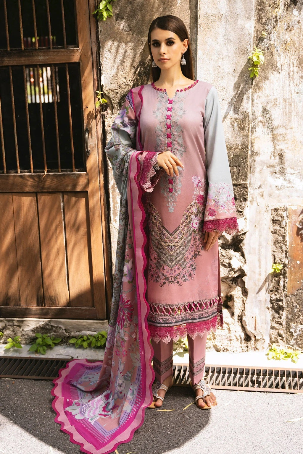 Jade Digital Print Lawn JDL-585B – Jade 3-piece unstitched suit