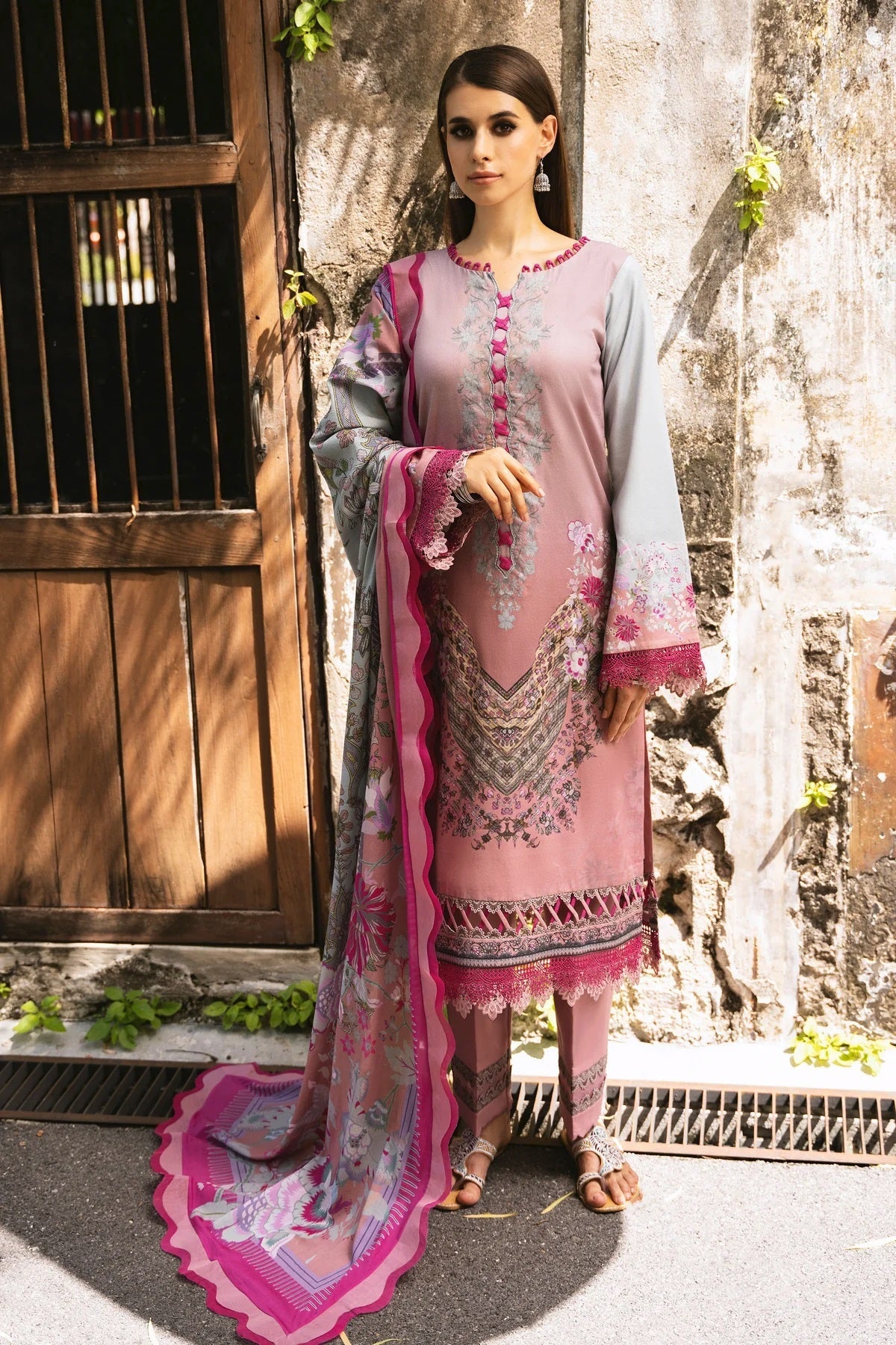 Jade Digital Print Lawn JDL-585B – Jade 3-piece unstitched suit