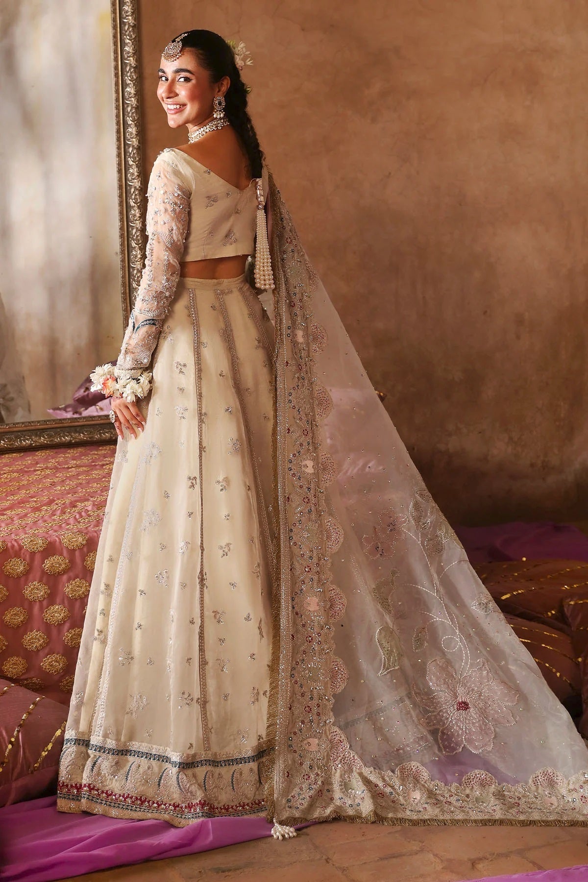 Nureh Jhoomro Formal Wear NL-72, photo 4