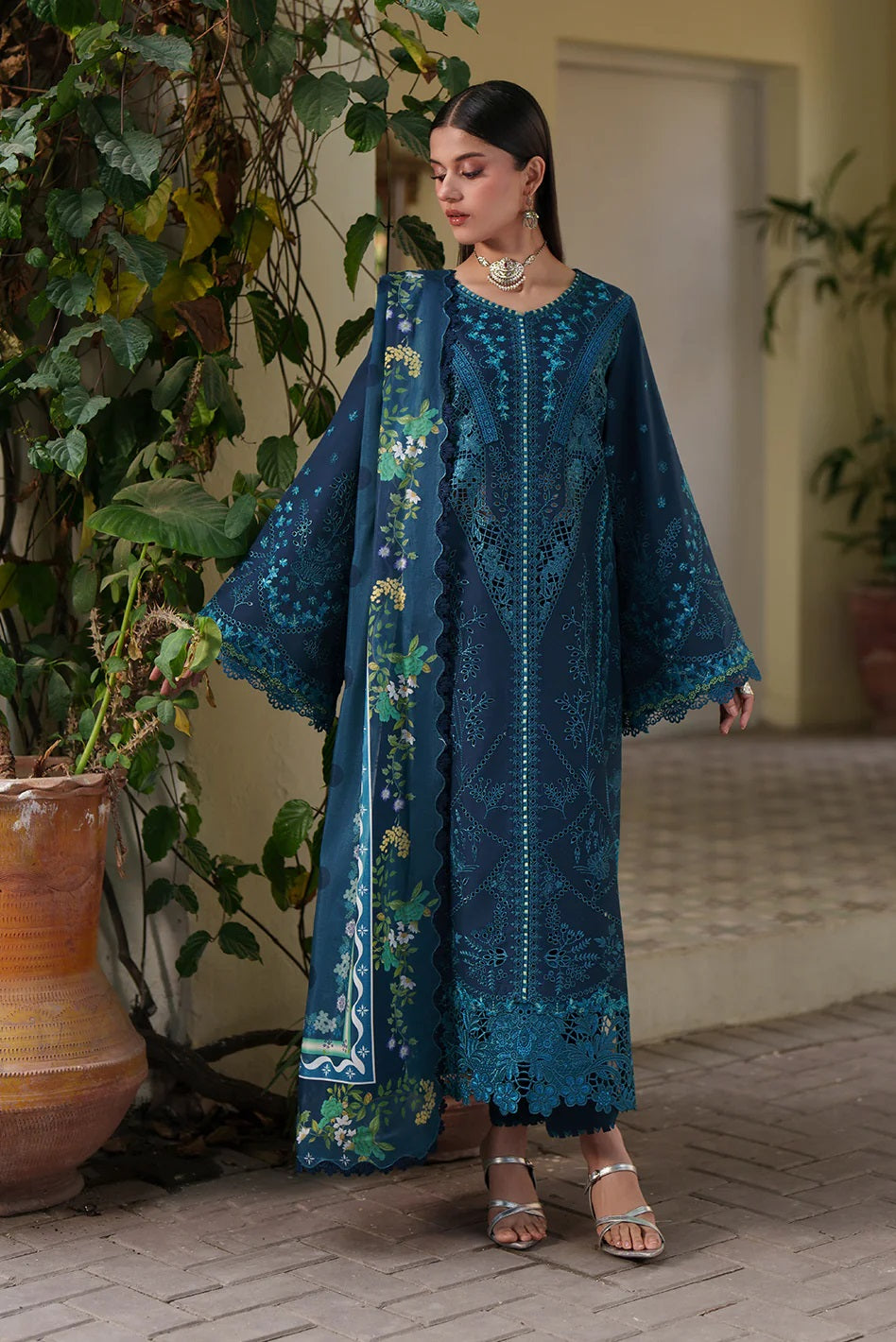 Bin Ilyas Heritage Dore Lawn 173A – Bin Ilyas 2-piece unstitched suit