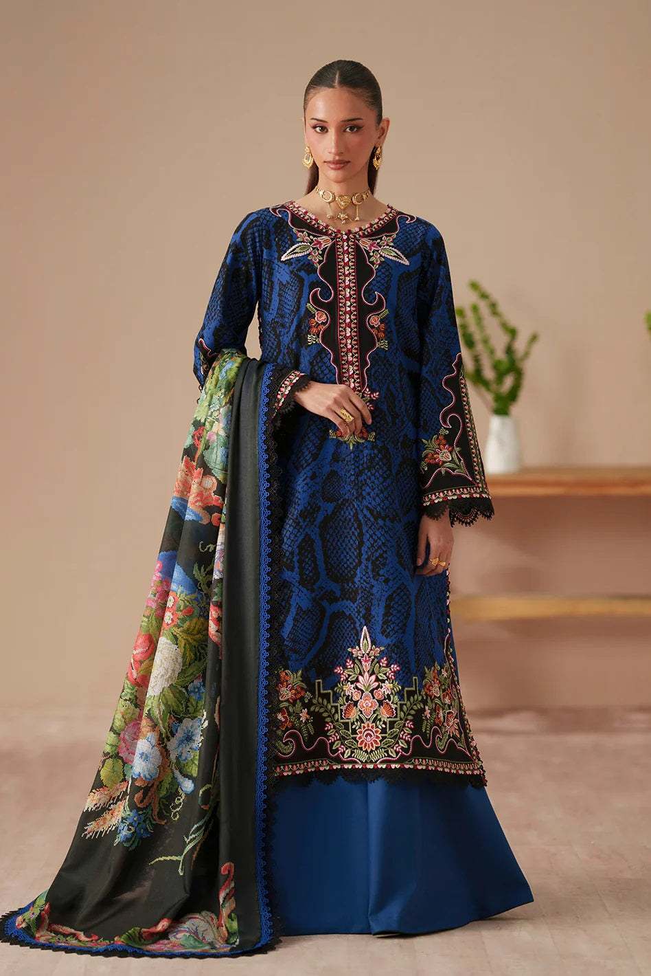 Bin Ilyas Jojo Lawn 83B – Bin Ilyas 3-piece unstitched suit