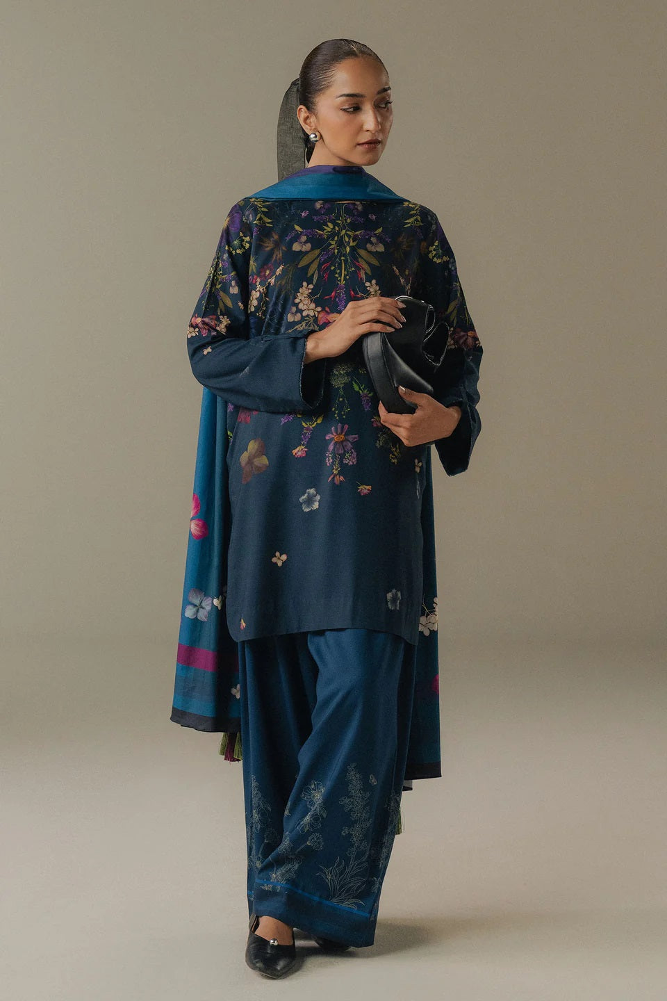 Coco Linen Prints By Zara Shahjahan D-08A (Morning Echo) – Zara Shahjahan 3-piece unstitched suit