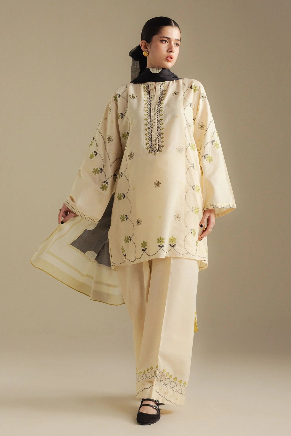 Coco Winter By Zara Shahjahan D-08B (Fawn) – Zara Shahjahan 3-piece unstitched suit