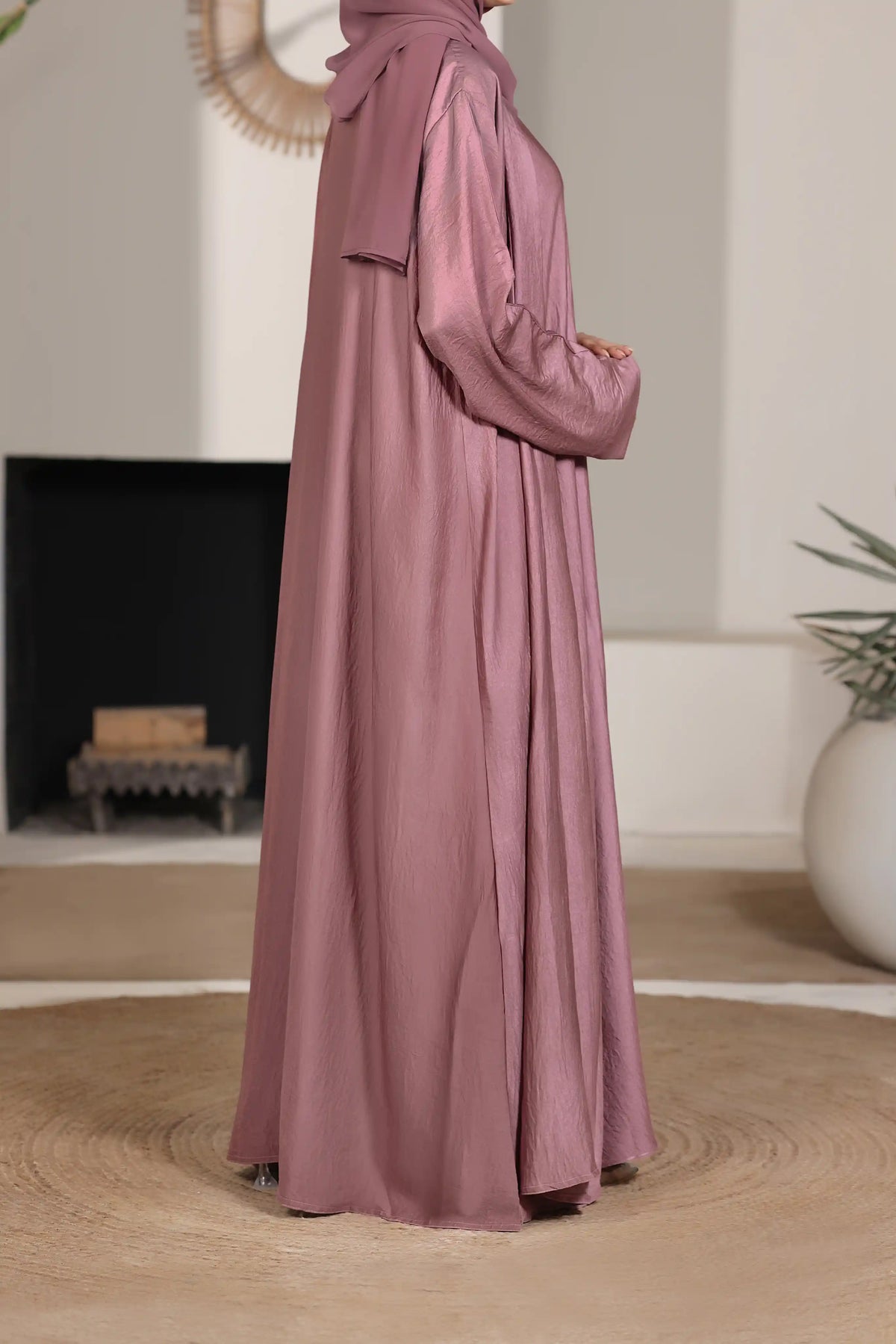 Hareer Pink Abaya by Al Deebaj, photo 4