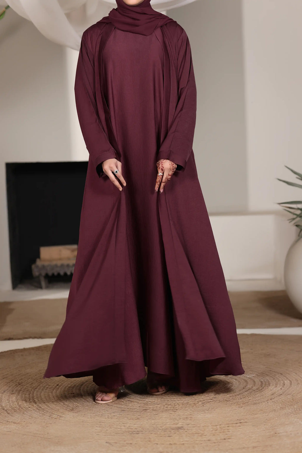 Hareer Maroon Abaya by Al Deebaj, photo 3