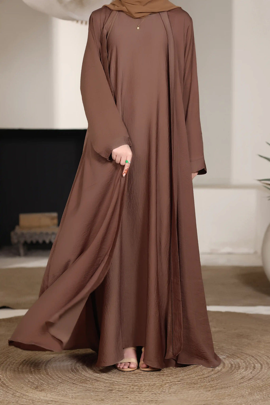 Hareer Brown Abaya by Al Deebaj, photo 2