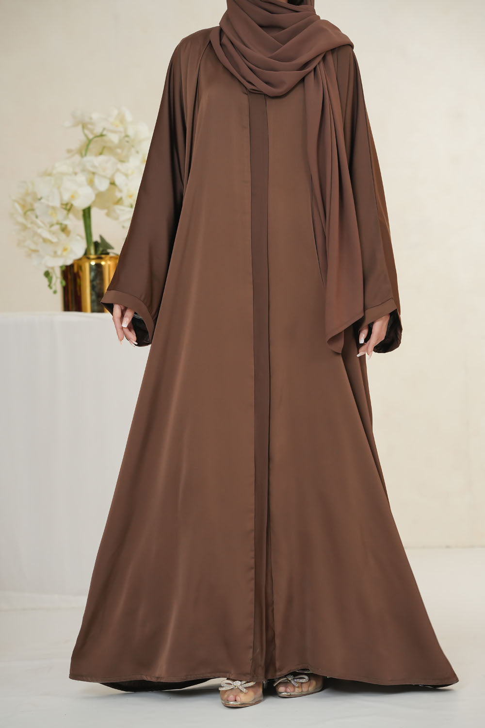 Brown Basic Abaya by Al Deebaj