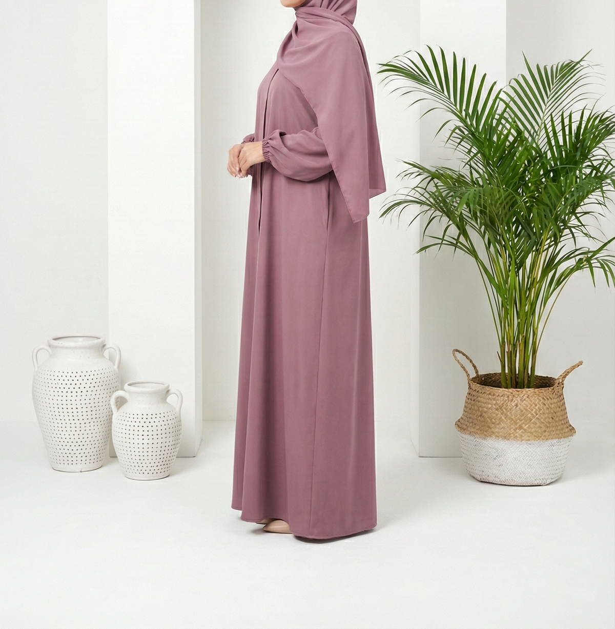 Khawlah T Pink Zipper Abaya by Al Deebaj, photo 4