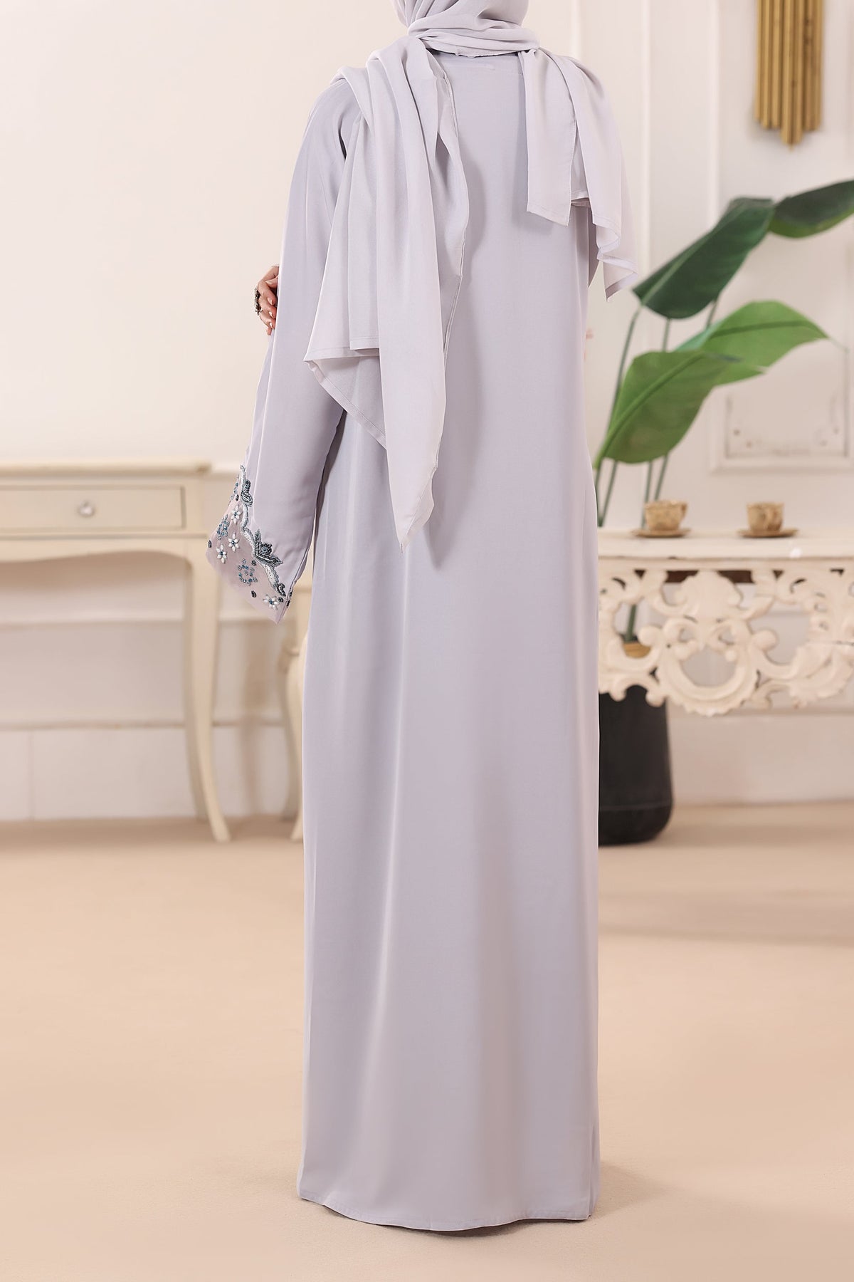 Tahira Lavender Grey Abaya by Al Deebaj, photo 5