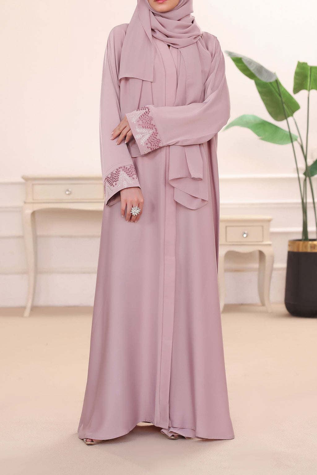 Tooba Lilac Dream Abaya by Al Deebaj, photo 4