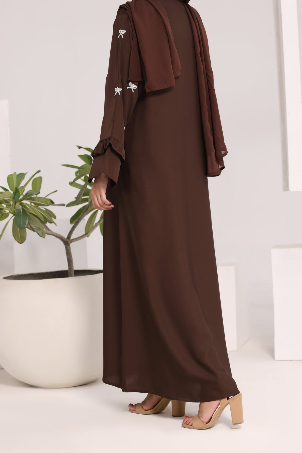 Mishfah Abaya by Al Deebaj, photo 5