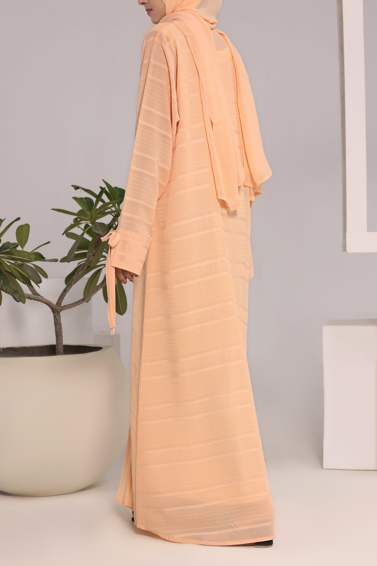 Habiba Peach Abaya by Al Deebaj, photo 5