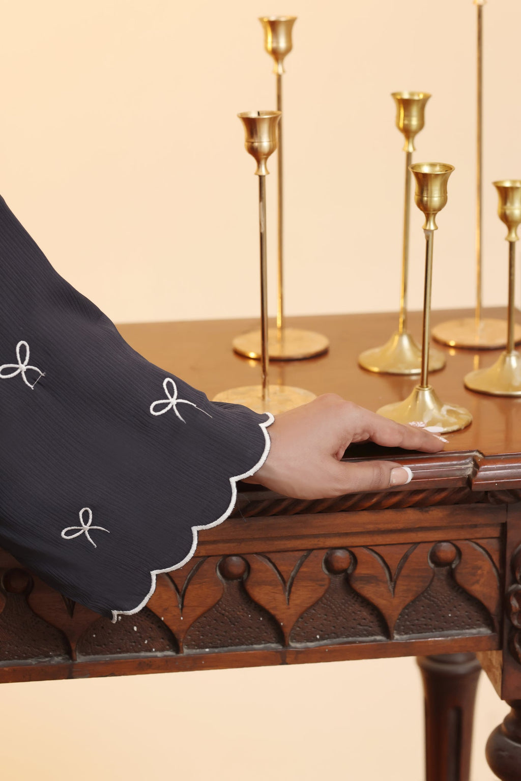 Farheen Grey Abaya by Al Deebaj, photo 4